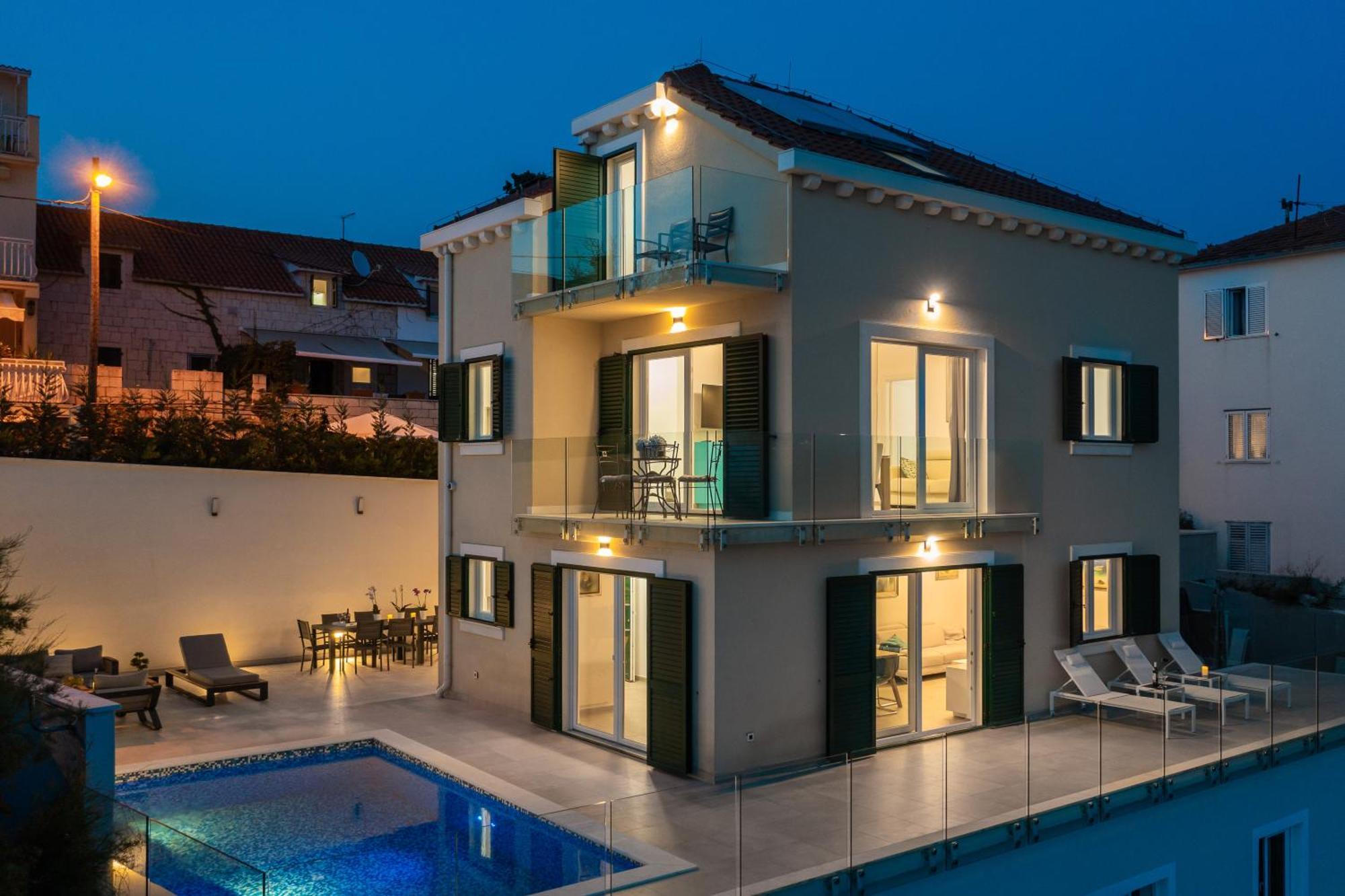 Epetium Beach Villa Split Exterior foto