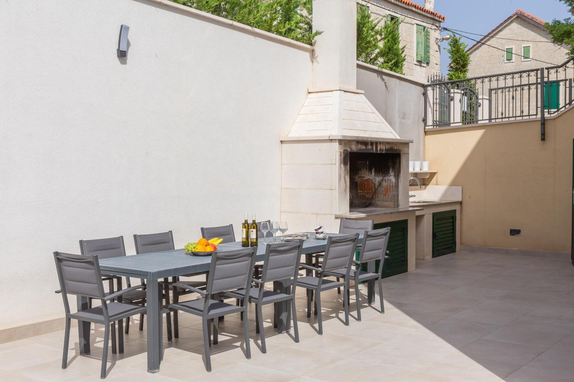 Epetium Beach Villa Split Exterior foto